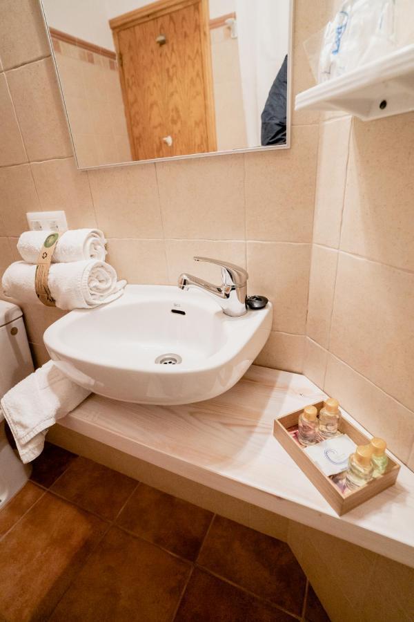 Hostal Sa Posada Set Cales Ciutadella  Buitenkant foto